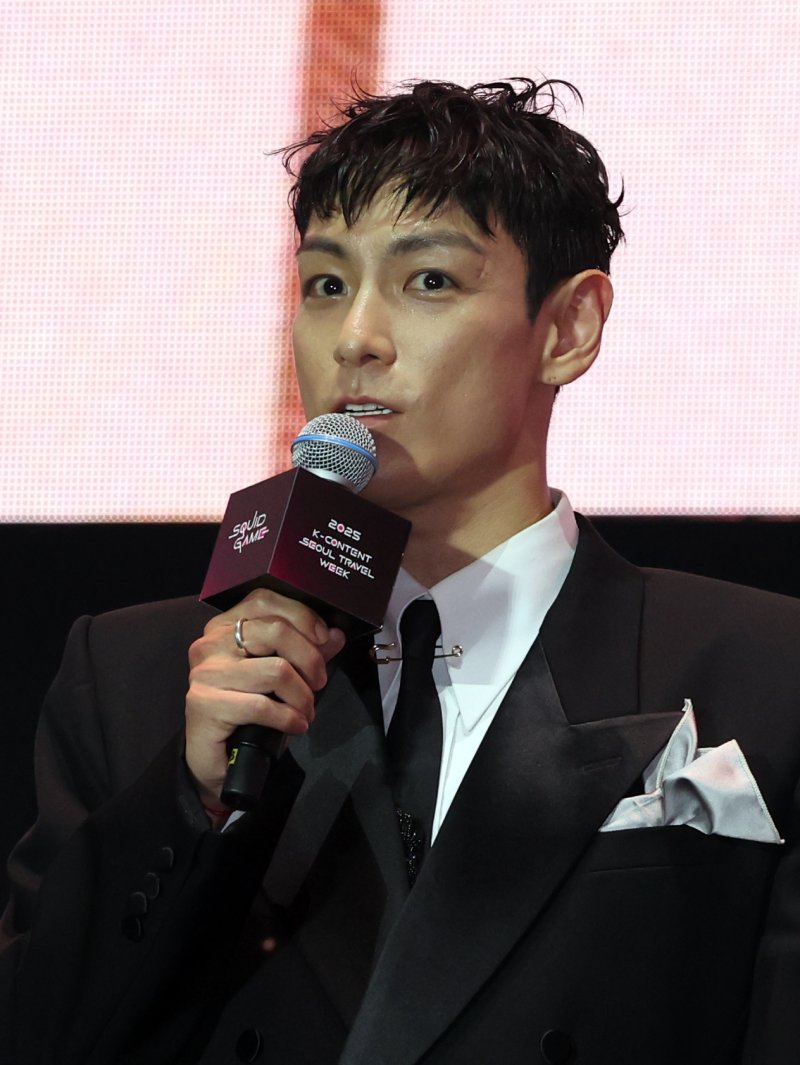 탑, 대마초 파문 후 8년만에 첫 공식석상…'오겜3' 이벤트 참석 '핼쑥'