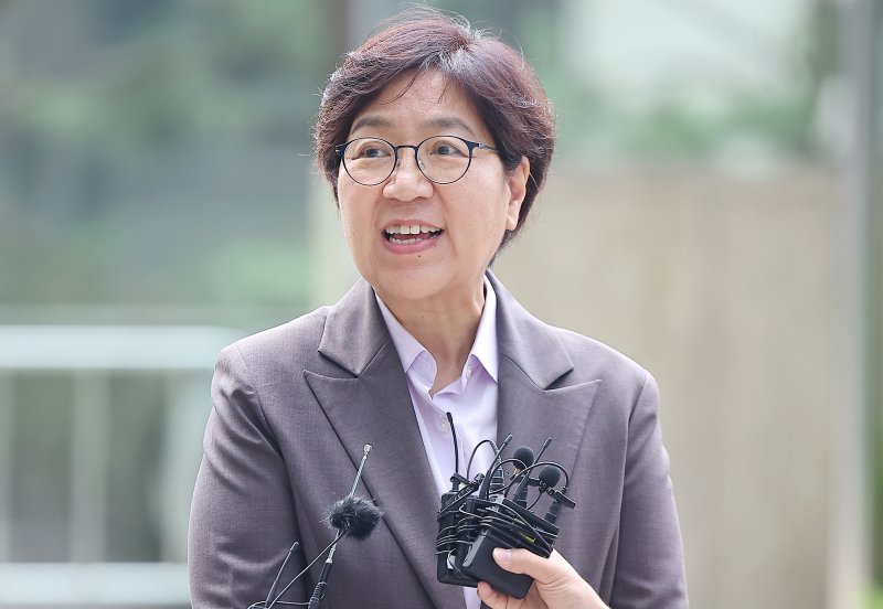 정은경 보건스피드 바카라사이트부 장관 후보자가 30일 오전 서울 중구 소월로 T타워에 마련된 인사청문회 준비 사무실로 출근하며 취재진의 질문에 답변하고 있다. 2025.6.30/뉴스1 ⓒ News1 김진환 기자 /사진=뉴스1