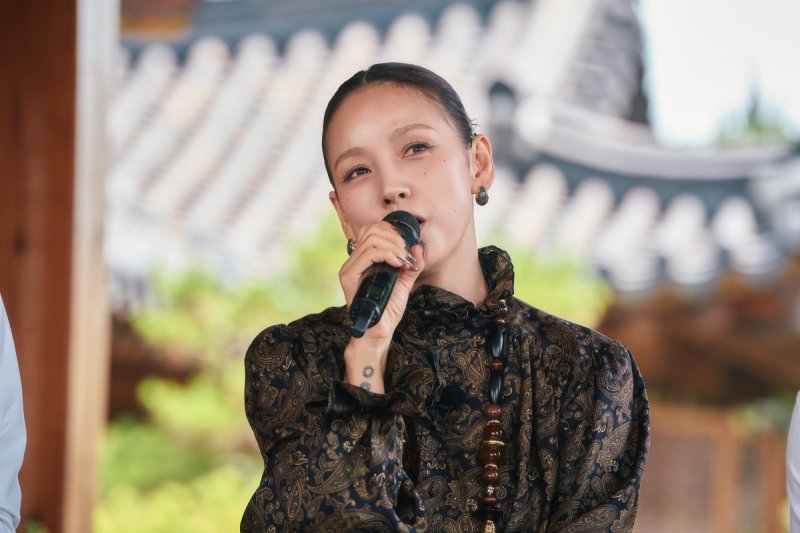이효리 "지치고 힘들어 '그냥 할게요' 했더니 내 모습 사라져"