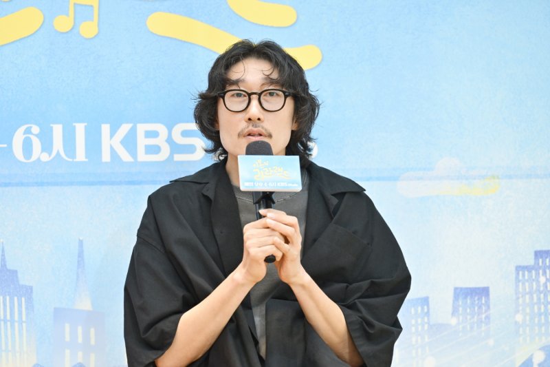 '리빙 레전드 DJ' 이본, '라라랜드'로 21년만 라디오 복귀(종합)