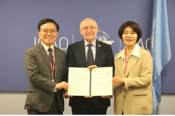 김포국제공항 고도제한 완화를 위한 ICAO 방문 (출처=연합뉴스)