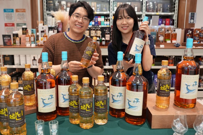 롯데마트, 브랜디+소주 '소랜디'·대용량 위스키로 홈술족 겨냥