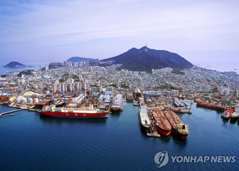 HJ Heavy Industries Yeongdo Shipyard View. Yonhap News