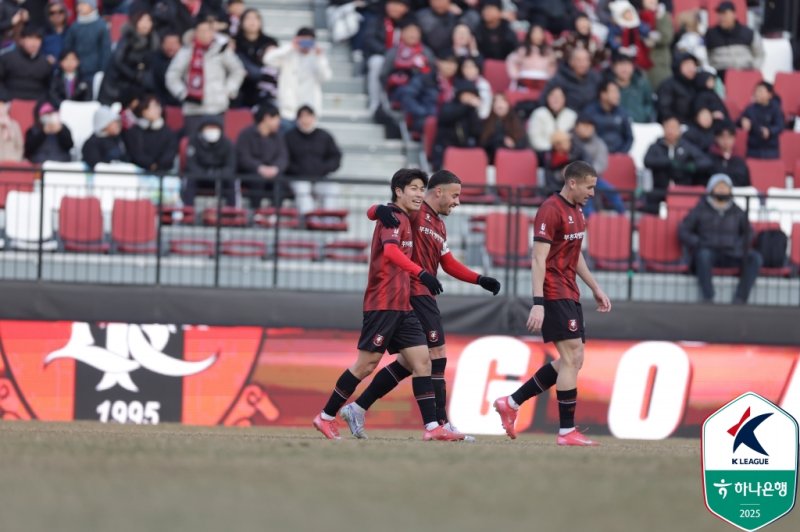 [서울=뉴시스] 프로축구 K리그2 부천FC1995의 박창준. (사진=한국프로축구연맹 제공) *재판매 및 DB 금지