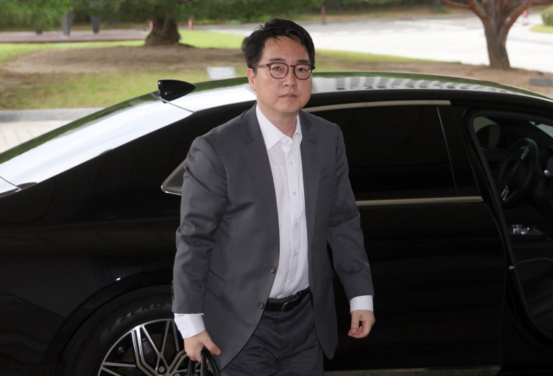 '검찰 개혁' 앞에 떠나는 총장·검사장…고위간부 줄사직[종합]