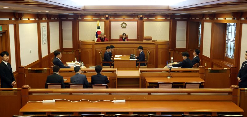 '내란 가담' 조지호 탄핵심판 시작...25일 2차 준비기일