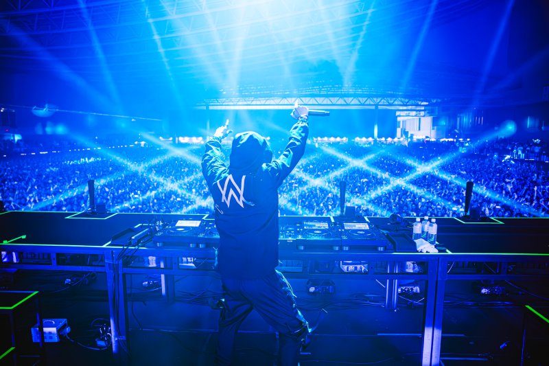 토종 EDM 페스티벌 브랜드 '월디페', 어떻게 日 진출 첫해에 바로 안착했나