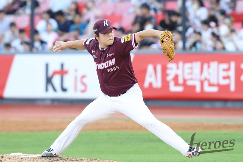 6이닝 2실점으로 데뷔 첫 선발승을 따낸 키움 박주성 (출처=연합뉴스)