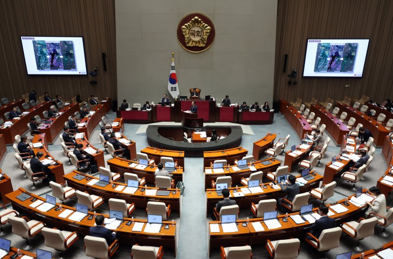[서울=뉴시스] 고승민 기자 = 1일 서울 여의도 국회에서 열린 제426회 국회(임시회) 파라존 코리아카지노결산특별위원회 제2차 전체회의 종합정책질의에서 임종득 국민의힘 의원이 질의를 하고 있다. 2025.07.01. kkssmm99@newsis.com