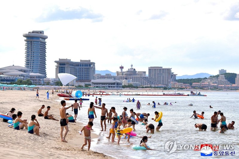 북한판 복합리조트 원산갈마관광지구 개장 (출처=연합뉴스)