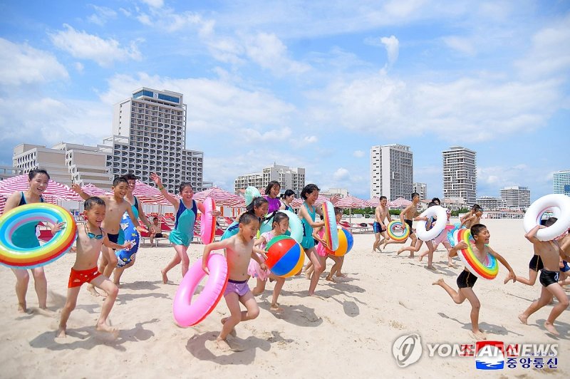 북한판 복합리조트 원산갈마관광지구 개장 (출처=연합뉴스)