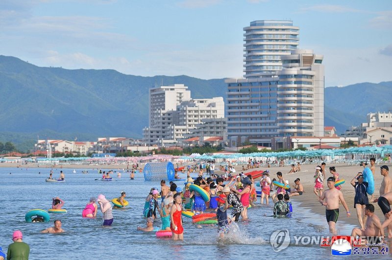 북한판 복합리조트 원산갈마관광지구 개장 (출처=연합뉴스)