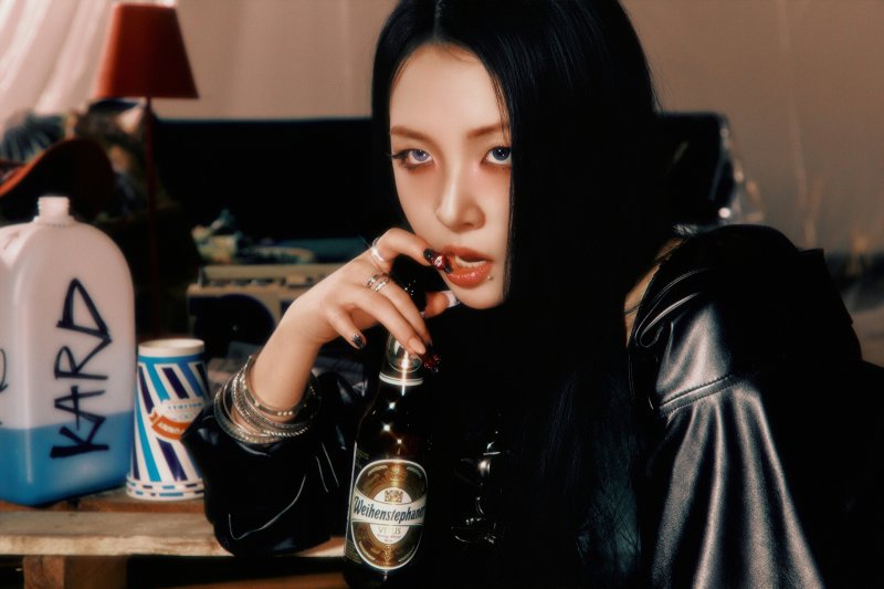 카드 "'터치' 뮤비 19금? 노래 들으면 이해할 것" [N인터뷰]①