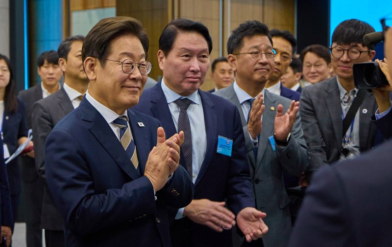 李대통령, 일정 비운 채 대국민 메시지 고심..진솔한 대화 기조