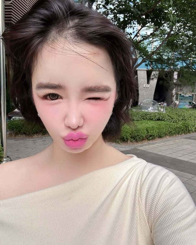 박봄, 인형 그 자체…이 미모 실화?