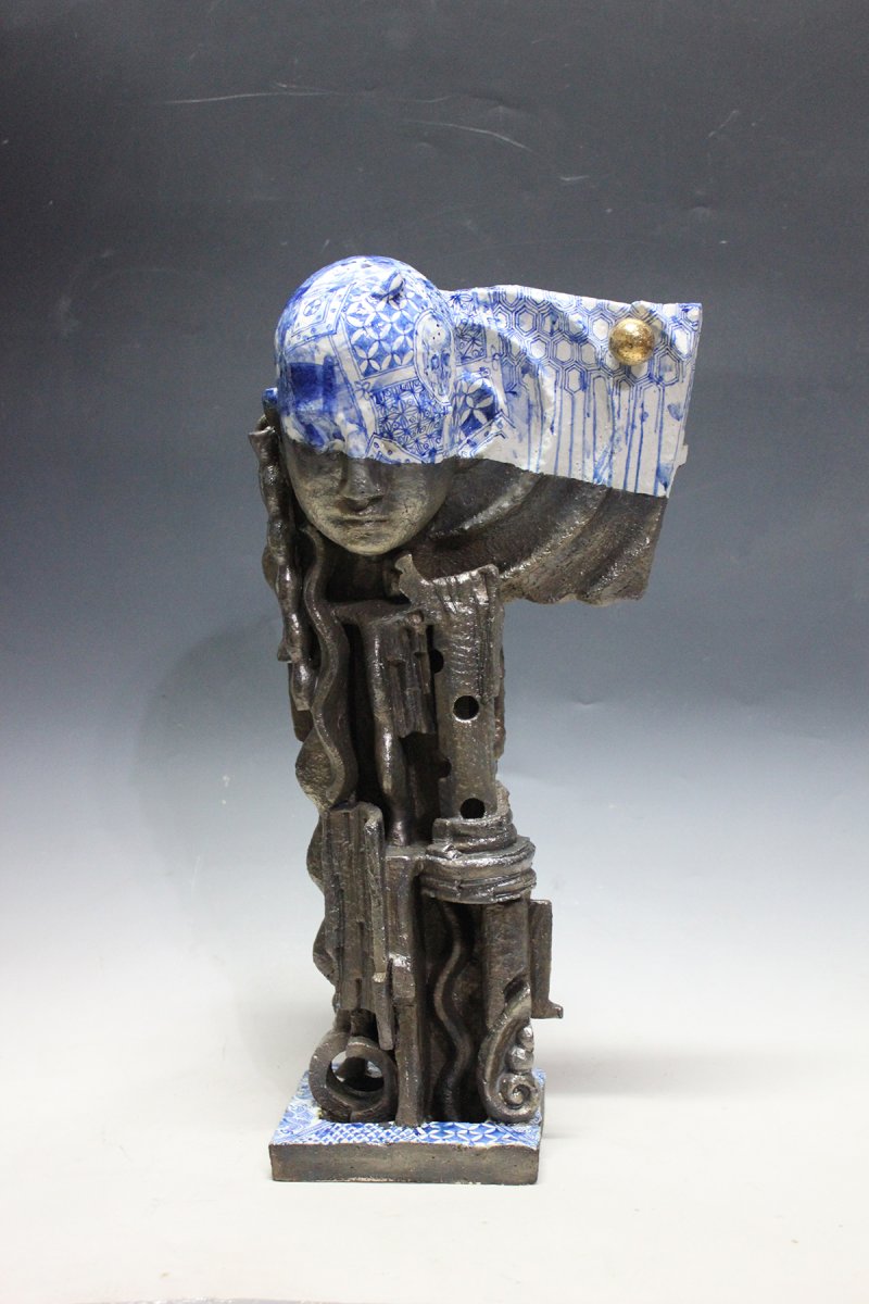 콤프카지노, blue head, 56x28x20, ceramic, 2024 *재판매 및 DB 금지