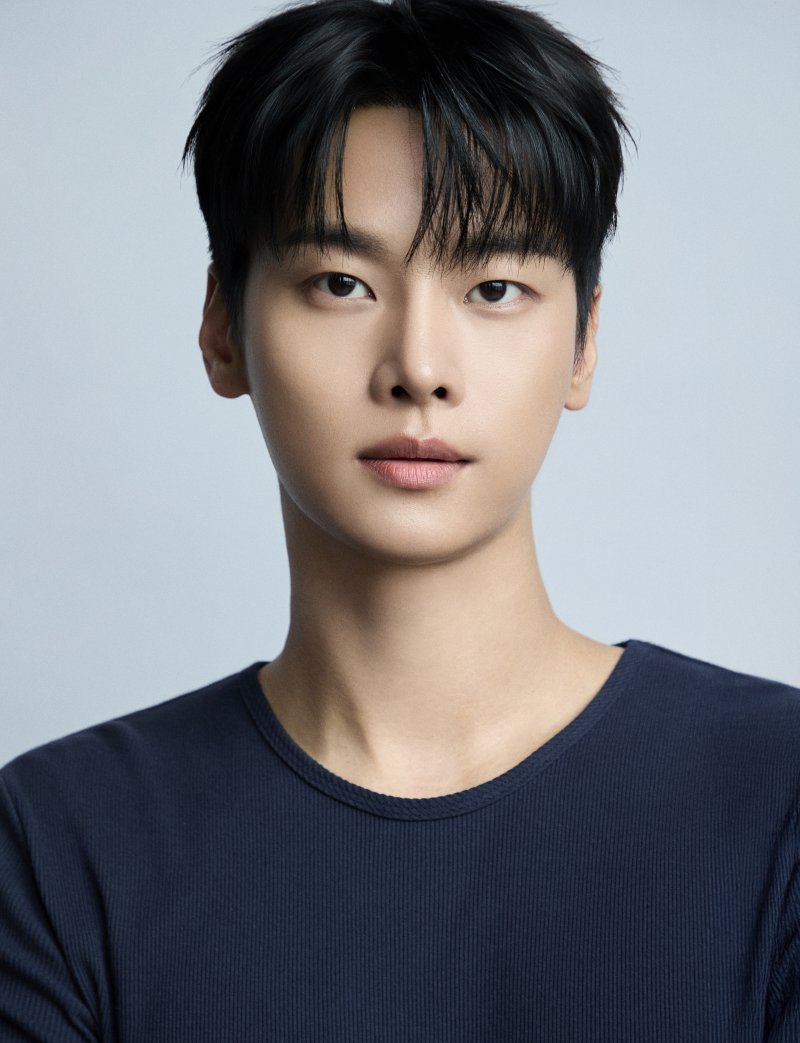 차학연 "정경호=1등 선배…설인아와 '무진스' 케미 100점" [N인터뷰]②