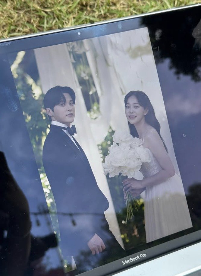 김가은 "윤선우, 10년간 내편이었던 사람" 청순 웨딩화보 공개
