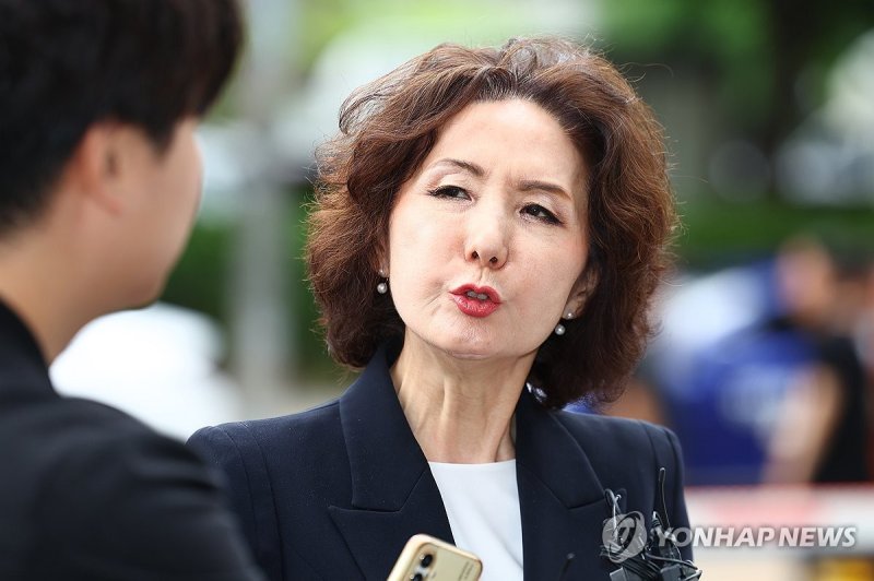 질의응답하는 이진숙 교육부 장관 후보자 (출처=연합뉴스)