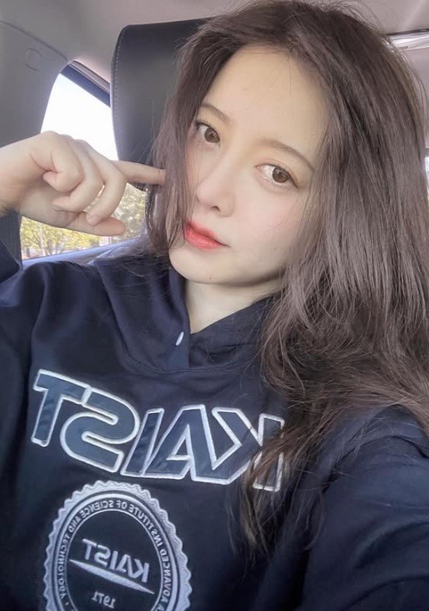 '카이스트' 구혜선, 벤처기업 대표 변신…헤어롤 사업 본격화