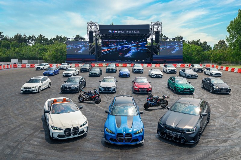 BMW M 페스트(FEST) 2025에 전시된 M 모델들. 사진=뉴시스