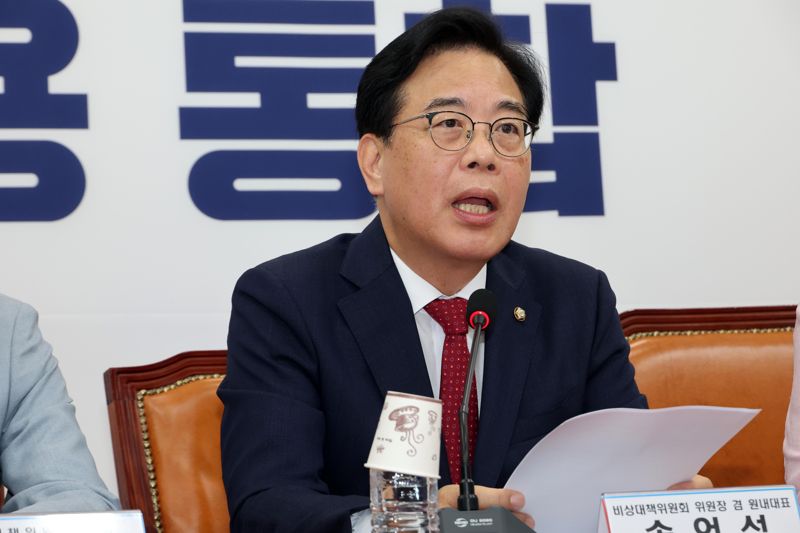 송언석 국민의힘 비상대책위원장 겸 원내대표가 3일 오전 서울 여의도 국회에서 열린 비상대책위원회의에 참석해 발언하고 있다. 사진=박범준 기자