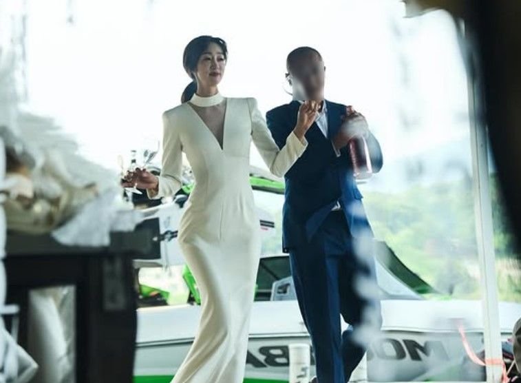 최여진, ♥돌싱 김재욱과 웨딩화보…"영화같은 장면"