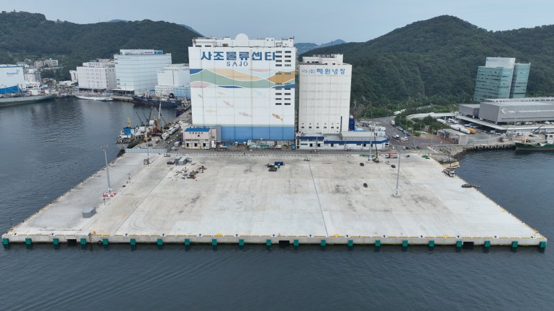 [부산=뉴시스] 부산 감천항 일반부두 확장공사 준공 현장 (사진=부산항만공사 제공) 2025.07.03. photo@newsis.com *재판매 및 DB 금지