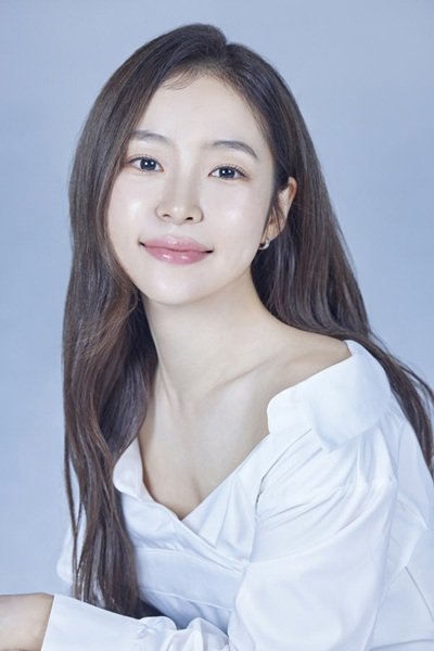 홍자, 토탈셋 전속계약 종료…홀로서기 예고