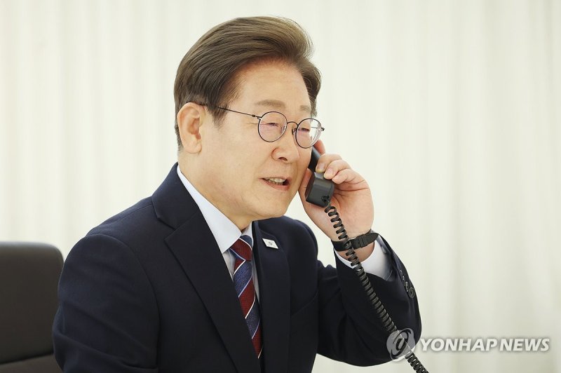 李대통령, 나토 사무총장과 통화…"방산 협력 강화"