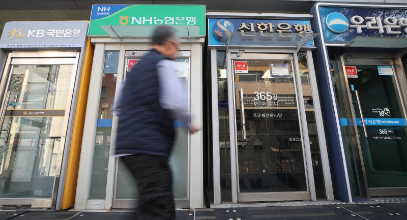 "대출 1억 말이 되냐” 멘붕...李 “잘했다”, 6·27 지침 보니[부동산 아토즈]