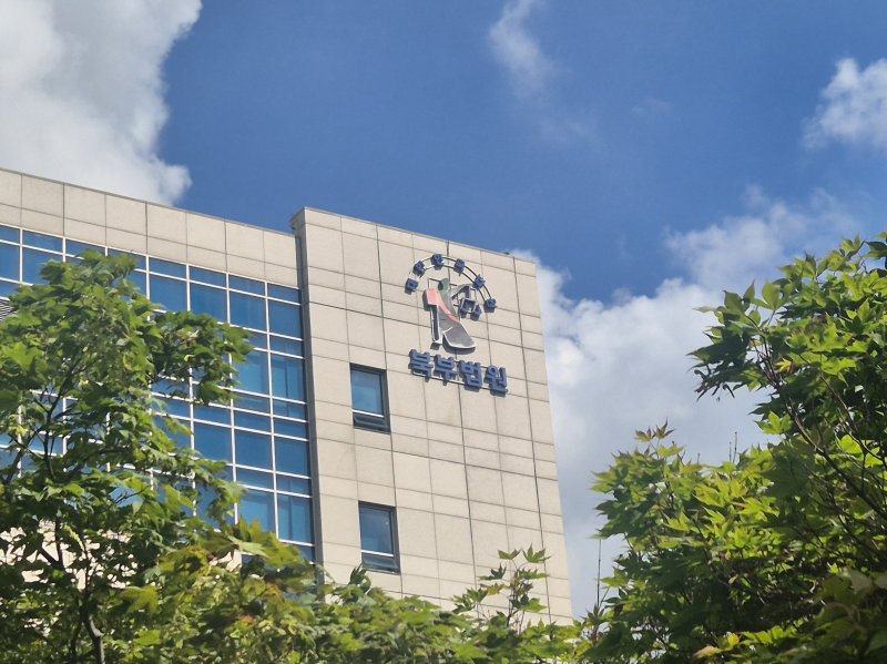 중학생 제자 술 먹이고 성추행·성착취물까지…파렴치한 학원장