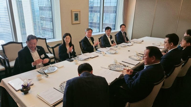 한국골프장경영협회 자문위원 위촉식 (출처=연합뉴스)