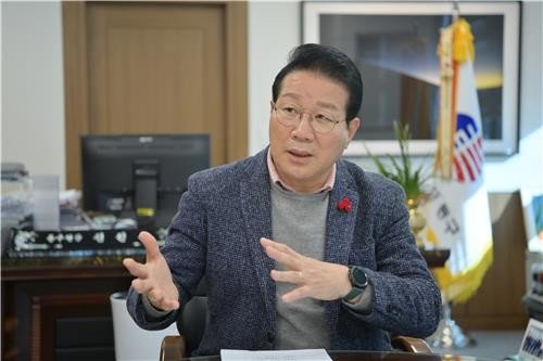 김진홍 부산 동구청장 (출처=연합뉴스)