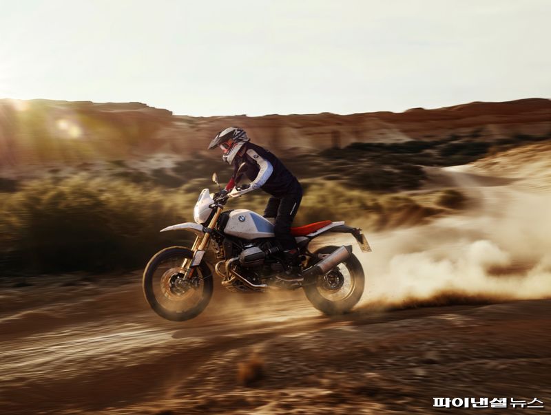 BMW 모토라드, 오프로드 라이딩에 적합한 '뉴 R 12 G/S' 공식 출시