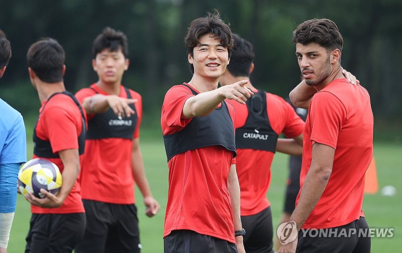 포항서 팀 훈련 나선 기성용 (출처=연합뉴스)