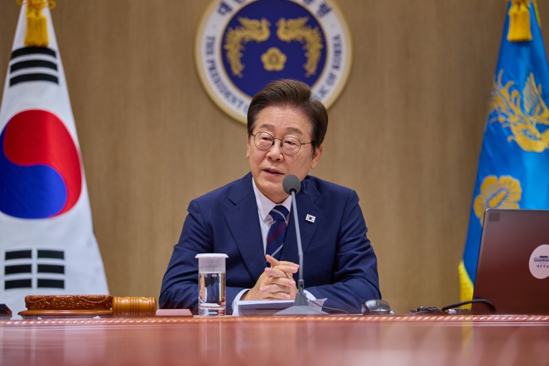이재명 대통령이 지난 1일 서울 용산 대통령실 청사에서 열린 국무회의에서 발언을 하고 있다. (이재명 대통령 SNS. 재판매 및 DB 금지) 2025.7.2/하이 로우 토토 사이트1 ⓒ News1 이재명 기자