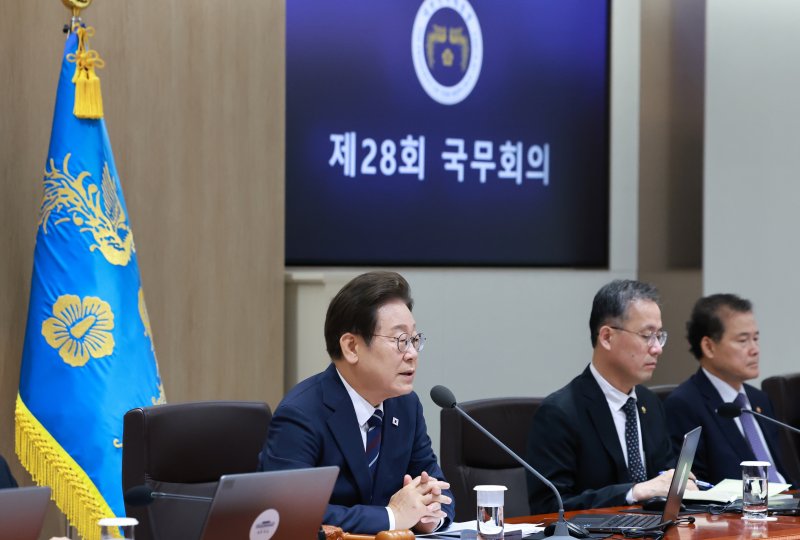 [서울=뉴시스] 고범준 기자 = 이재명 대통령이 1일 서울 용산 바카라 에볼루션 청사에서 열린 국무회의에서 발언하고 있다. (바카라 에볼루션통신사진기자단) 2025.07.01. bjko@newsis.com