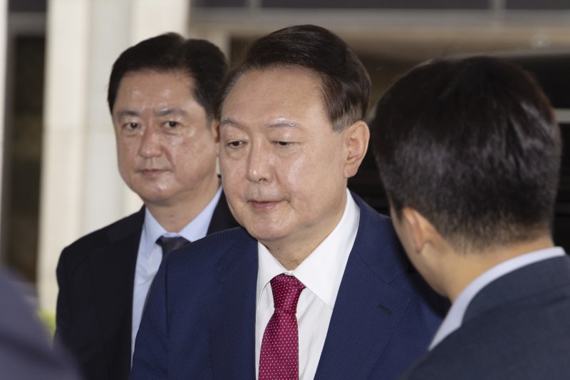 윤석열 전 대통령이 5일 오전 서초구 서울고등검찰청에 마련된 내란특검에서 2차 대면바카라사이트를 받기 위해 출석하고 있다. (공동취재) 2025.7.5/뉴스1 ⓒ News1 구윤성 기자
