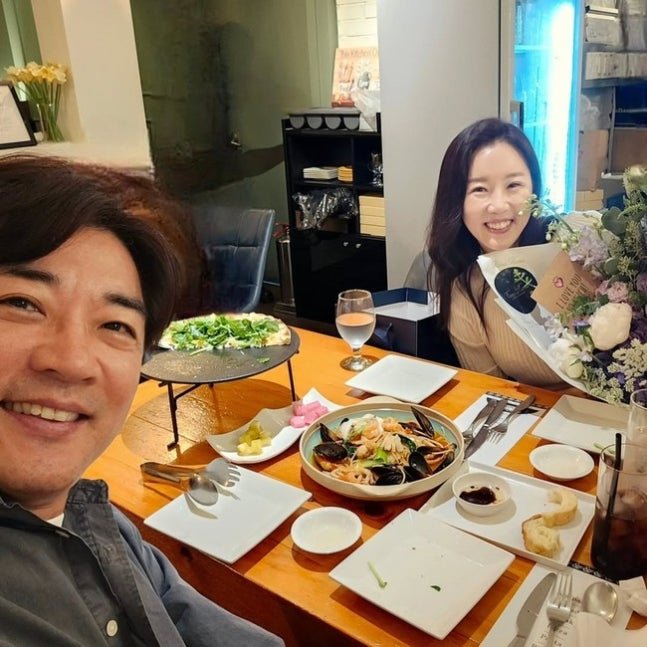 [서울=뉴시스] 배우 모델카지노이 아내이자 뮤지컬 배우 최현주의 생일을 축하했다. (사진=모델카지노 인스타그램 캡처) 2025.07.05. photo@newsis.com *재판매 및 DB 금지