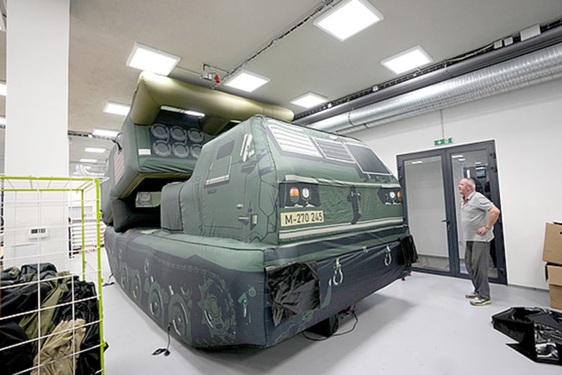 적에게 타격 받을수록 승리하는 위장무기 ‘디코이’ 전술 [밀리터리 월드]