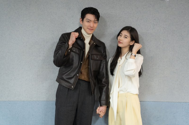 강동원·전지현·송중기·김우빈…하반기 안방극장 왕관은 누구에게 [N초점]