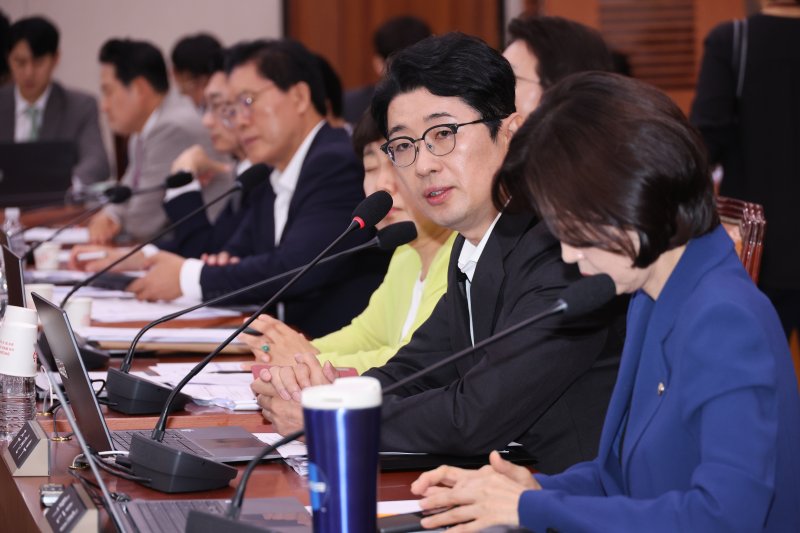주진우 국민의힘 의원이 1일 서울 여의도 국회에서 열린 제426회국회(임시회) 법제사법위원회 제1차 전체회의에서 질의하고 있다. 2025.7.1/뉴스1 ⓒ News1 안은나 기자