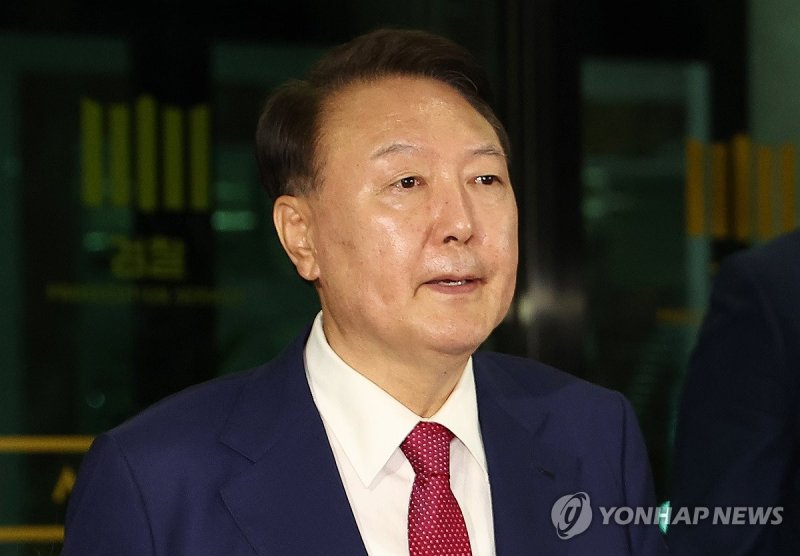 특검 조사 마치고 귀가하는 윤석열 전 대통령 (출처=연합뉴스)