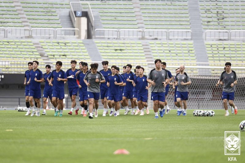 [서울=뉴시스] 6일 오후 성남종합운동장에서 2025 동아시아축구연맹(EAFF) E-1 챔피언십(동아시안컵) 대비 훈련을 가진 홍명보호. (사진=대한축구협회 제공) *재판매 및 DB 금지