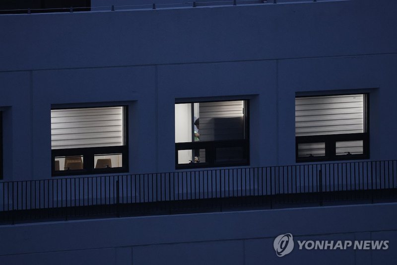 삼부토건 압수수색 중인 김건희 특검팀 (출처=연합뉴스)