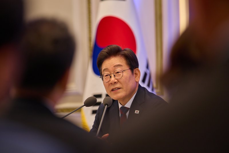 이재명 대통령이 지난 3일 서울 청와대 영빈관에서 열린 ‘대통령의 30일, 언론이 묻고 국민에게 답하다’ 기자회견에서 발언을 하고 있다. (이재명 대통령 SNS. 재판매 및 DB 금지) 2025.7.4/뉴스1 ⓒ News1 이재명 기자