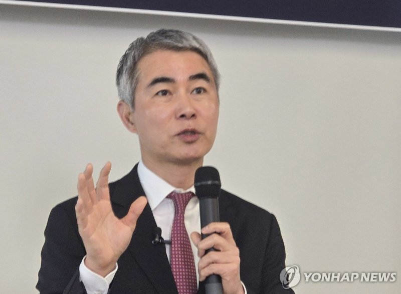 주총 후 간담회하는 장현국 넥써쓰 대표 (출처=연합뉴스)