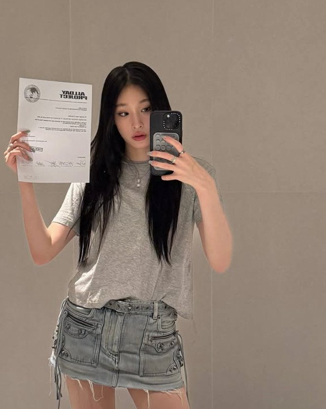 올데이 프로젝트 합류 소식을 전한 문서윤/ 사진=문서윤(애니) 인스타그램