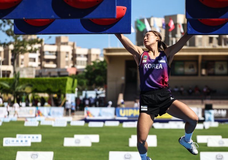 [서울=뉴시스]근대5종 성승민, 월드컵 파이널 은메달. (사진=대한근대5종연맹 제공)